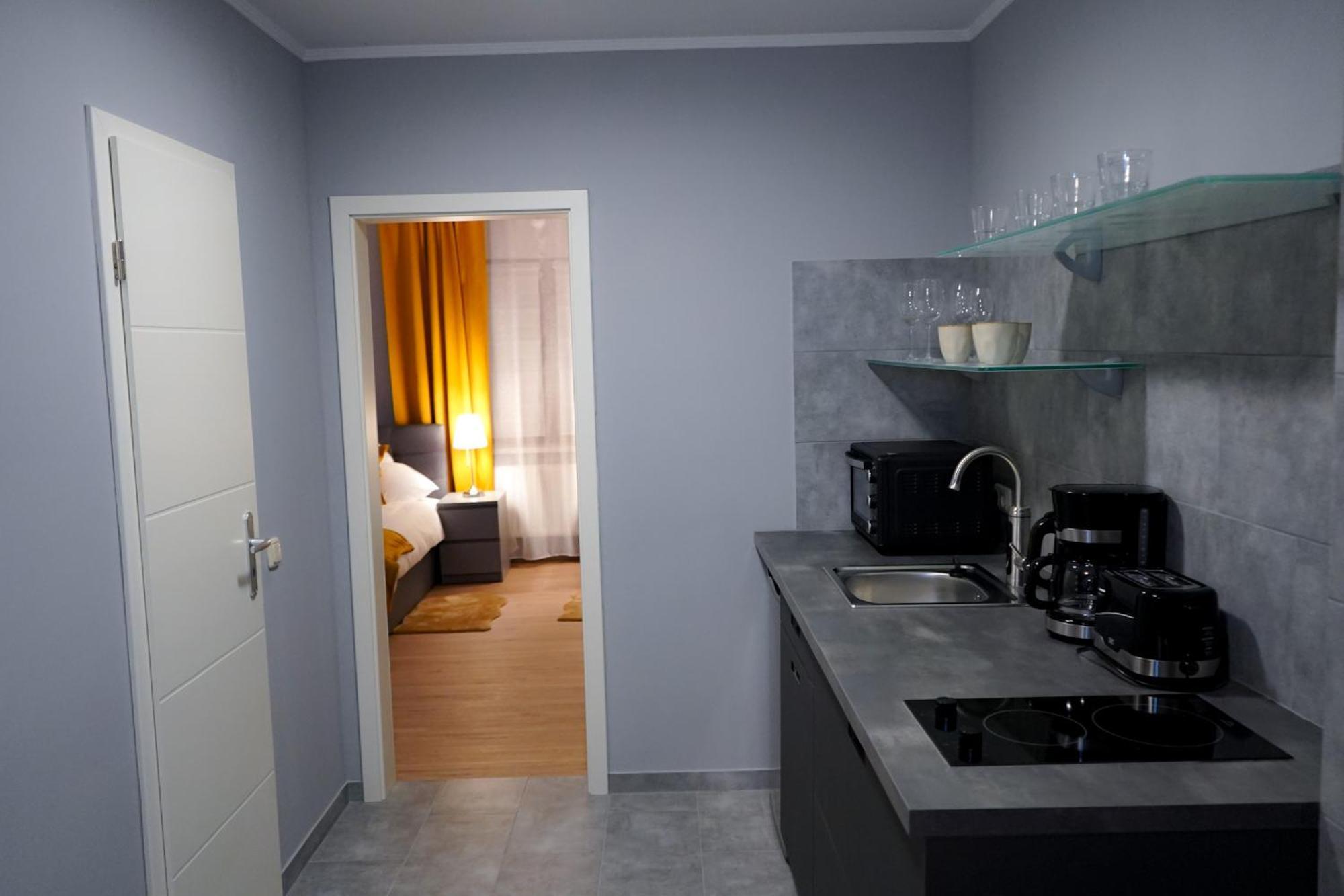 Eddy's Apartment